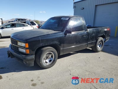 1990 CHEVROLET GMT-400 C1500 1GCDC14N0LZ239519 - główne zdjęcie licytacji z USA - miniatura