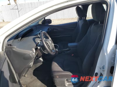 Zdjęcie 7 z 13 samochodu: 2021 TOYOTA PRIUS PRIME LE VIN:JTDKAMFP5M3175754 - miniatura