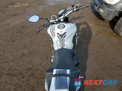 Zdjęcie 6 z 10 samochodu: 2019 YAMAHA MT09 VIN:JYARN53E2KA006355 - miniatura