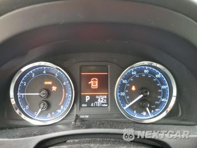 Zdjęcie 9 z 16 samochodu: 2018 TOYOTA COROLLA L VIN:5YFBURHE1JP843732 - miniatura