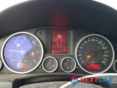 Zdjęcie 9 z 13 samochodu: 2010 VOLKSWAGEN TOUAREG TDI VIN:WVGFK6A99AD000041 - miniatura