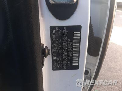 Zdjęcie 12 z 12 samochodu: 2016 HYUNDAI EQUUS SIGNATURE VIN:KMHGH4JH1GU106331 - miniatura