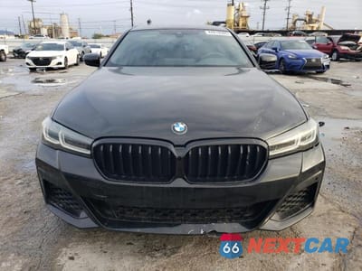 Piąte zdjęcie samochodu w środku: 2022 BMW 540 I VIN:WBA53BJ06NCJ88856 - miniatura
