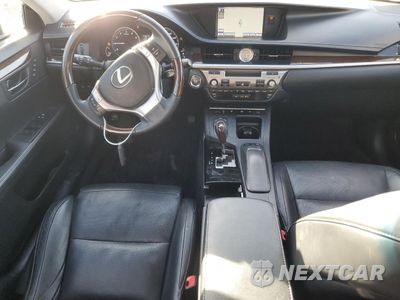 Zdjęcie 8 z 13 samochodu: 2014 LEXUS ES 350 VIN:JTHBK1GG4E2109440 - miniatura