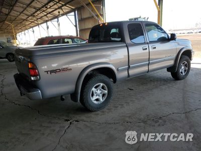 Trzecie zdjęcie samochodu z tyłu: 2002 TOYOTA TUNDRA ACCESS CAB LIMITED VIN:5TBBT481X2S260158 - miniatura
