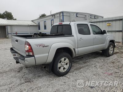 Trzecie zdjęcie samochodu z tyłu: 2012 TOYOTA TACOMA DOUBLE CAB VIN:3TMLU4EN5CM085089 - miniatura