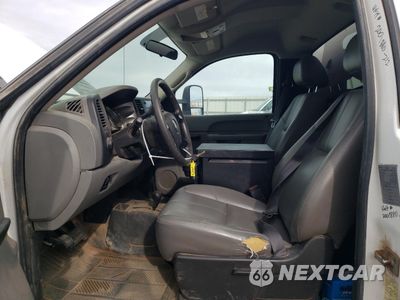 Zdjęcie 7 z 12 samochodu: 2012 CHEVROLET SILVERADO K3500 VIN:1GB3KZCG7CF206362 - miniatura