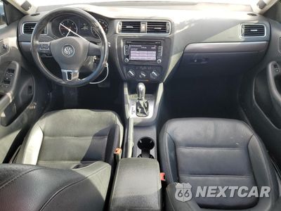 Zdjęcie 8 z 14 samochodu: 2014 VOLKSWAGEN JETTA TDI VIN:3VWLL7AJ5EM426627 - miniatura