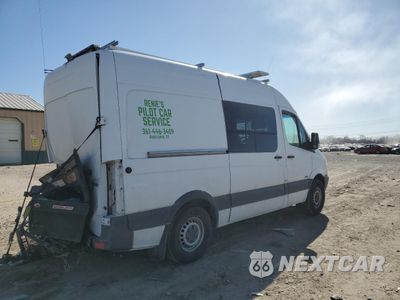 Trzecie zdjęcie samochodu z tyłu: 2011 MERCEDES-BENZ SPRINTER 2500 VIN:WD3PE7CC0B5524327 - miniatura