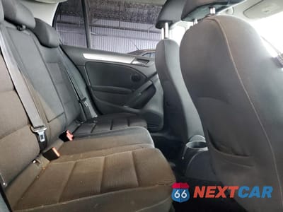 Zdjęcie 10 z 12 samochodu: 2010 VOLKSWAGEN GOLF VIN:WVWDB7AJ1AW388852 - miniatura