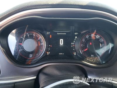 Zdjęcie 9 z 13 samochodu: 2019 DODGE CHALLENGER SXT VIN:2C3CDZAG1KH529333 - miniatura