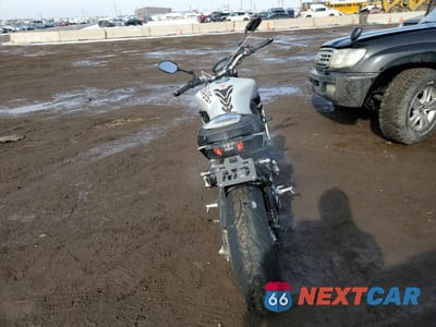Czwarte zdjęcie samochodu z boku: 2019 YAMAHA MT09 VIN:JYARN53E2KA006355 - miniatura