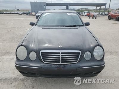 Piąte zdjęcie samochodu w środku: 2002 MERCEDES-BENZ E 320 VIN:WDBJF65J22B473489 - miniatura
