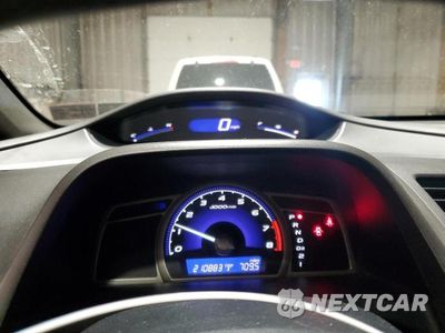 Zdjęcie 9 z 12 samochodu: 2010 HONDA CIVIC LX VIN:2HGFA1F55AH573524 - miniatura