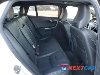 Zdjęcie 10 z 12 samochodu: 2017 VOLVO V60 PREMIER VIN:YV149MSK4H1342712 - miniatura