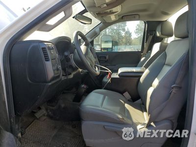 Zdjęcie 7 z 13 samochodu: 2016 CHEVROLET SILVERADO C3500 VIN:1GB3CYCG8GZ143400 - miniatura