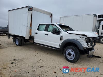 Czwarte zdjęcie samochodu z boku: 2019 FORD F450 SUPER DUTY VIN:1FD0W4GY7KED01416 - miniatura