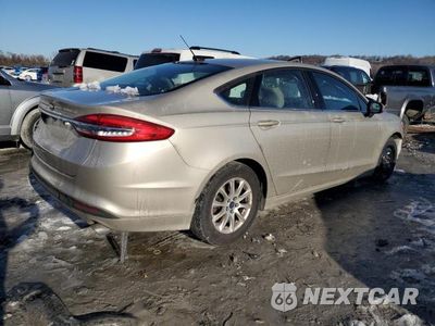 Trzecie zdjęcie samochodu z tyłu: 2017 FORD FUSION S VIN:3FA6P0G71HR411322 - miniatura