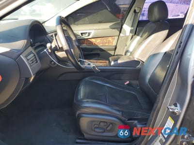 Zdjęcie 7 z 12 samochodu: 2009 JAGUAR XF SUPERCHARGED VIN:SAJWA07C291R19174 - miniatura
