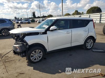 2020 KIA SOUL LX KNDJ23AU7L7707898 - główne zdjęcie licytacji z USA - miniatura