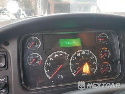 Zdjęcie 8 z 10 samochodu: 2016 FREIGHTLINER BUSINESS CLASS M2 106 FLATBED TRUCK VIN:1FVHCYCY8GHGS6733 - miniatura