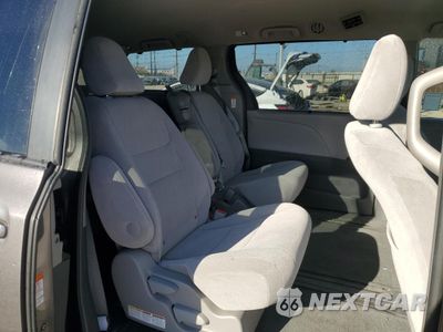Zdjęcie 11 z 15 samochodu: 2016 TOYOTA SIENNA LE VIN:5TDKK3DC0GS762258 - miniatura