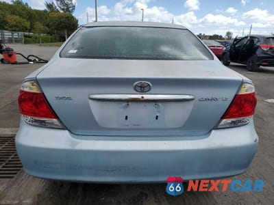 Zdjęcie 6 z 12 samochodu: 2005 TOYOTA CAMRY LE VIN:4T1BE32K35U597151 - miniatura