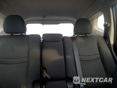 Zdjęcie 10 z 16 samochodu: 2019 NISSAN ROGUE S VIN:5N1AT2MV6KC842917 - miniatura