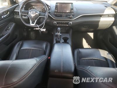 Zdjęcie 8 z 14 samochodu: 2021 NISSAN ALTIMA SR VIN:1N4BL4CV4MN335050 - miniatura