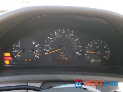 Zdjęcie 9 z 14 samochodu: 2003 MERCEDES-BENZ CLK 320 VIN:WDBLK65G23T138219 - miniatura