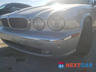 Zdjęcie 9 z 10 samochodu: 2007 JAGUAR XJ8 L VIN:SAJWA79B37SH12798 - miniatura
