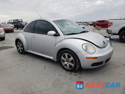Czwarte zdjęcie samochodu z boku: 2006 VOLKSWAGEN NEW BEETLE 2.5L VIN:3VWPW31C56M422212 - miniatura