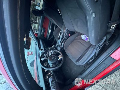 Zdjęcie 9 z 10 samochodu: 2016 FORD MUSTANG GT VIN:1FA6P8CF4G5224282 - miniatura