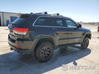 Trzecie zdjęcie samochodu z tyłu: 2015 JEEP GRAND CHEROKEE LAREDO VIN:1C4RJFAG1FC939815 - miniatura