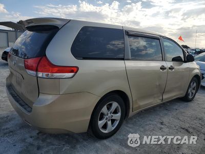 Trzecie zdjęcie samochodu z tyłu: 2014 TOYOTA SIENNA VIN:5TDZK3DC5ES460153 - miniatura