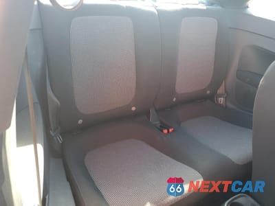 Zdjęcie 10 z 12 samochodu: 2019 VOLKSWAGEN BEETLE S VIN:3VWFD7AT6KM705754 - miniatura