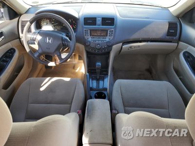 Zdjęcie 8 z 12 samochodu: 2007 HONDA ACCORD SE VIN:1HGCM56367A152399 - miniatura