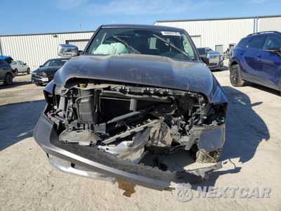 Piąte zdjęcie samochodu w środku: 2017 RAM 1500 LARAMIE VIN:1C6RR7NT7HS661296 - miniatura