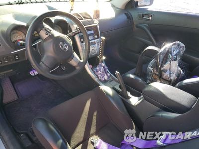 Zdjęcie 8 z 12 samochodu: 2006 TOYOTA SCION TC VIN:JTKDE177960117072 - miniatura