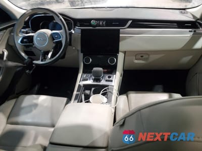 Zdjęcie 8 z 12 samochodu: 2021 JAGUAR F-PACE S VIN:SADCJ2EX7MA680477 - miniatura