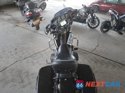 Zdjęcie 6 z 10 samochodu: 2019 HARLEY-DAVIDSON FLHX VIN:1HD1KBC31KB626484 - miniatura