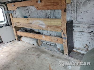 Zdjęcie 10 z 13 samochodu: 2003 FORD ECONOLINE CARGO E-25 VIN:1FTNE24263HB98894 - miniatura