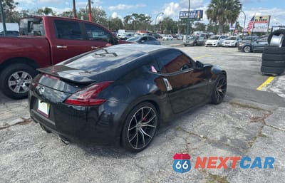 Czwarte zdjęcie samochodu z boku: 2017 NISSAN 370Z BASE VIN:JN1AZ4EH7HM951030 - miniatura
