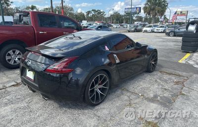 Czwarte zdjęcie samochodu z boku: 2017 NISSAN 370Z BASE VIN:JN1AZ4EH7HM951030 - miniatura