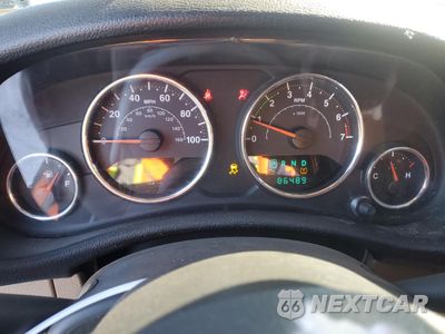 Zdjęcie 9 z 13 samochodu: 2014 JEEP WRANGLER UNLIMITED SAHARA VIN:1C4BJWEG7EL224306 - miniatura