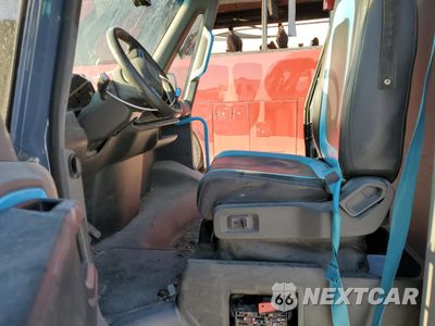 Zdjęcie 7 z 13 samochodu: 2023 RIVIAN EDV 700 VIN:7FCEHEB73PN009787 - miniatura