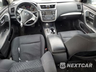 Zdjęcie 8 z 12 samochodu: 2017 NISSAN ALTIMA 2.5 VIN:1N4AL3AP3HC149821 - miniatura