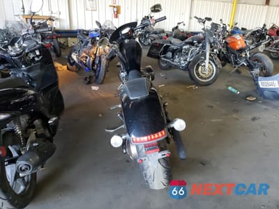 Czwarte zdjęcie samochodu z boku: 2015 HONDA VT1300 CX VIN:JH2SC61P0FK100229 - miniatura