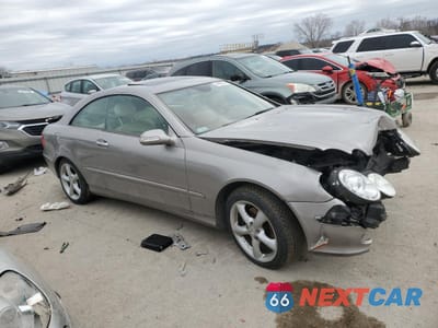 Czwarte zdjęcie samochodu z boku: 2005 MERCEDES-BENZ CLK 320C VIN:WDBTJ65J85F166350 - miniatura