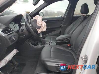 Zdjęcie 13 z 26 samochodu: 2018 BMW X1 XDRIVE28I VIN:WBXHT3C36J3H31149 - miniatura